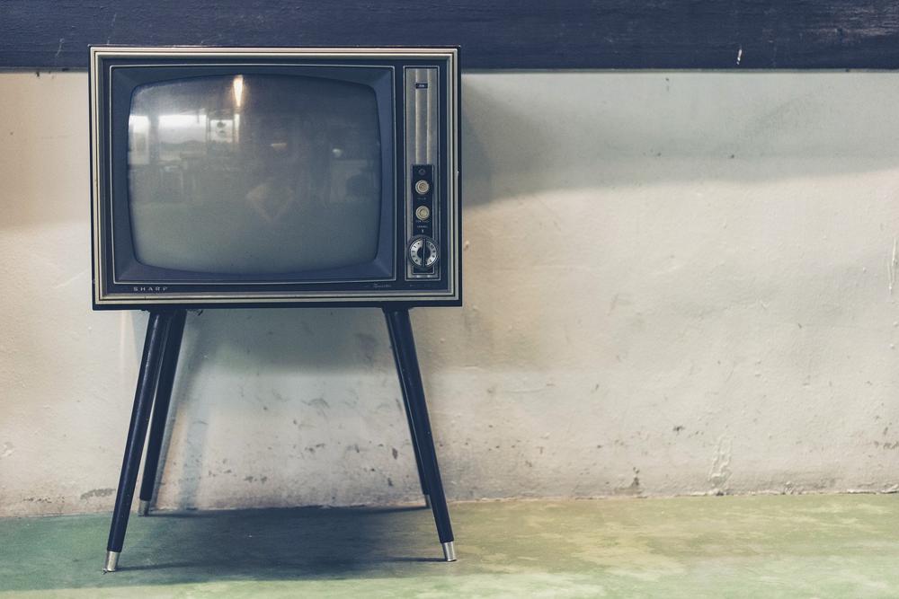 Najlepsze telewizory na rynku – jaki telewizor 65 cali wybrać i porównanie opcji w różnych rozmiarach